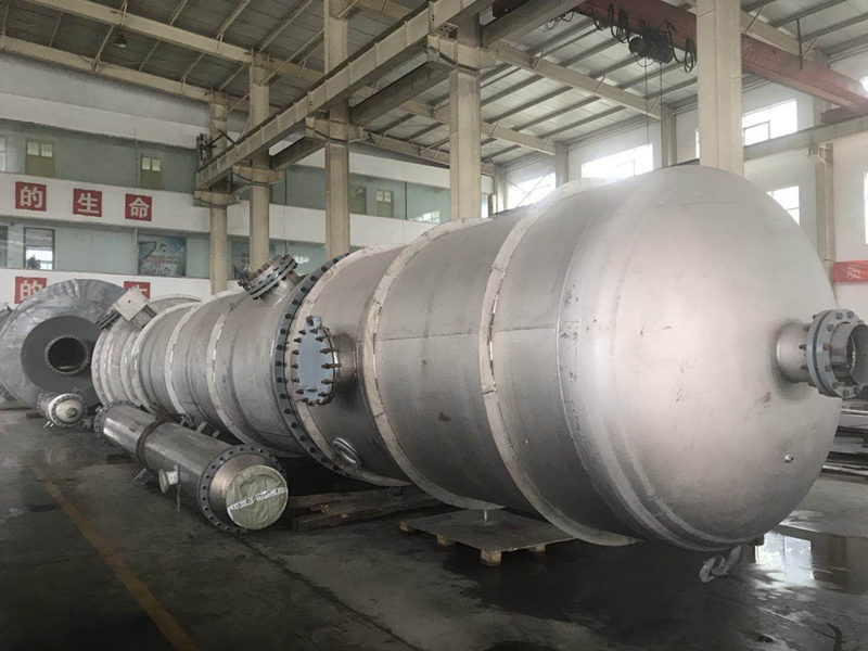 鈦大型蒸發(fā)器 - 車間實(shí)拍
